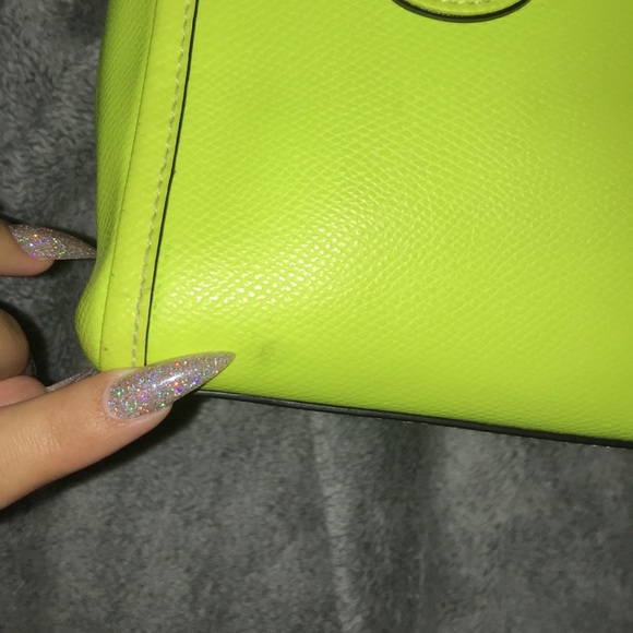 Authentic neon coach duffel bag - Picture 11 of 12